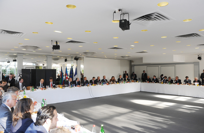 Президент Ильхам Алиев: В Азербайджане существует очень благоприятная инвестиционная среда (ФОТО)